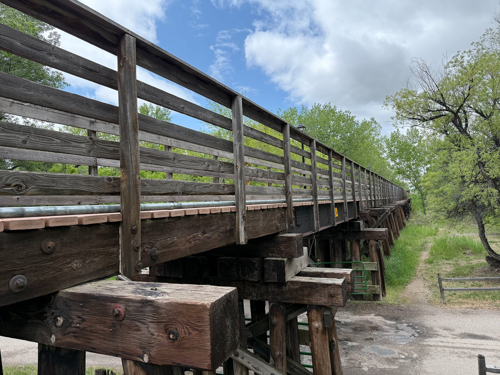 glenrock walking trail city historic bridge